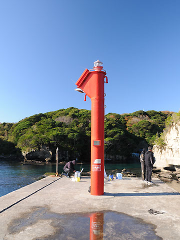 鵜原港A号防波堤灯台