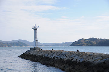 波方港東防波堤灯台