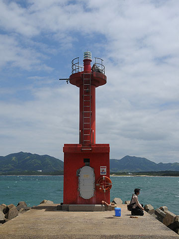 神湊港北防波堤灯台