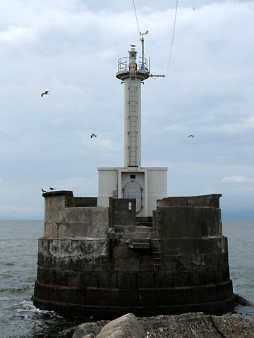 三池港北防砂堤灯台