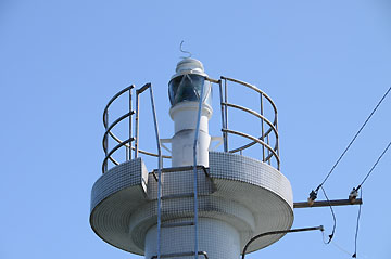 中之作港船だまり西防波堤灯台