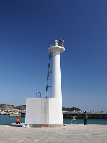 中之作港沖西防波堤灯台