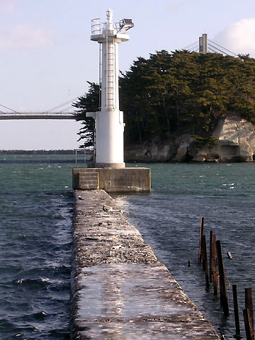 相馬港松川浦囲堤灯台