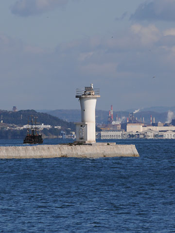 福山港鞆一文字防波堤灯台