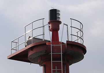 広島港草津外中防波堤灯台