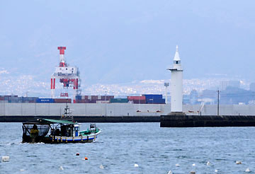 広島港西防波堤灯台