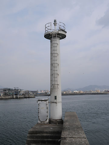 地御前港西防波堤灯台