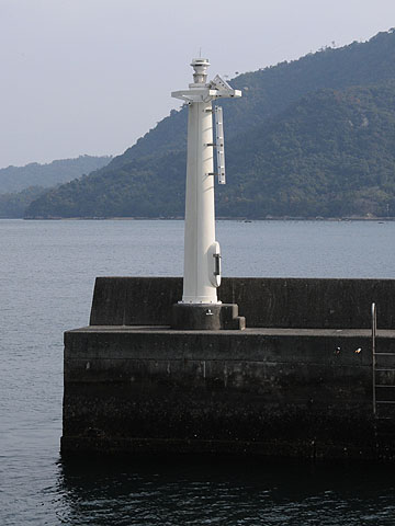 上ノ浜港一文字防波堤北灯台