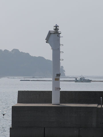 丸石港4号防波堤東灯台