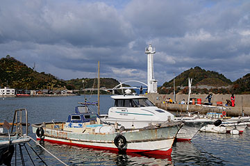 御手洗港大長防波堤灯台