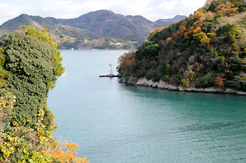 御手洗港大島灯台