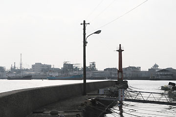 大竹港飛石防波堤灯台
