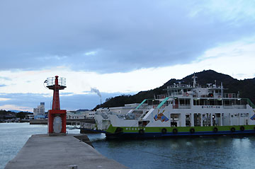 忠海港東防波堤灯台