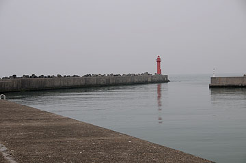 厚賀港南防波堤灯台