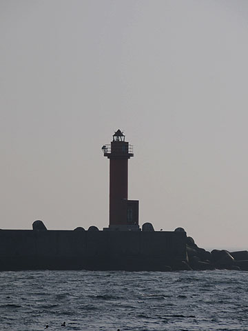 えりも港南外防波堤西灯台
