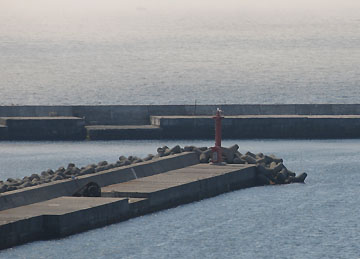 香深港東防波堤灯台
