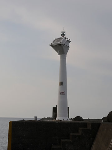 声問港北防波堤灯台