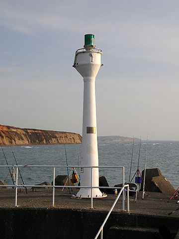 古潭港西防波堤灯台