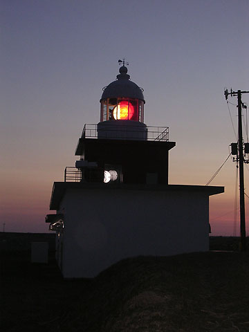 湯沸岬帆掛岩照射灯