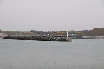 苫前港東外防波堤灯台