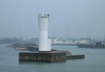 湊港西防波堤灯台