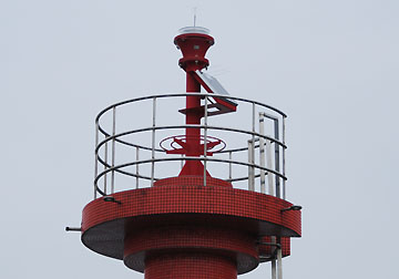 尾崎港西防波堤灯台