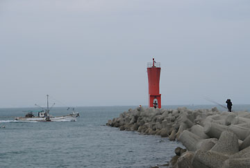 富島港北防波堤灯台