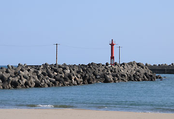 河原子港東防波堤灯台