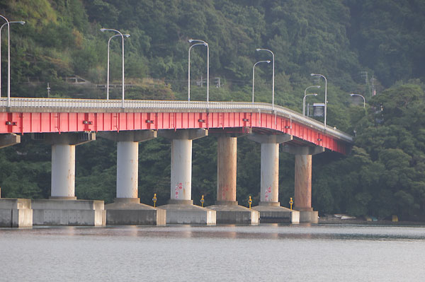 青戸大橋橋梁灯