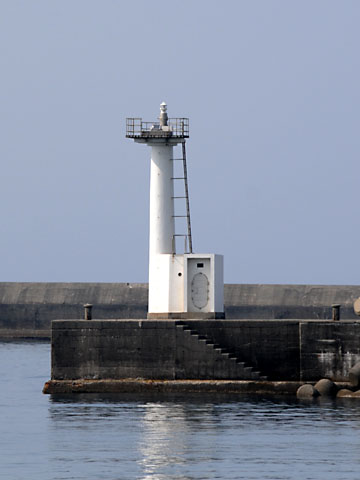 橋立港北東防波堤西灯台