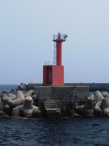 舳倉島港第2防波堤灯台