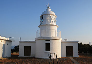 鍋島灯台