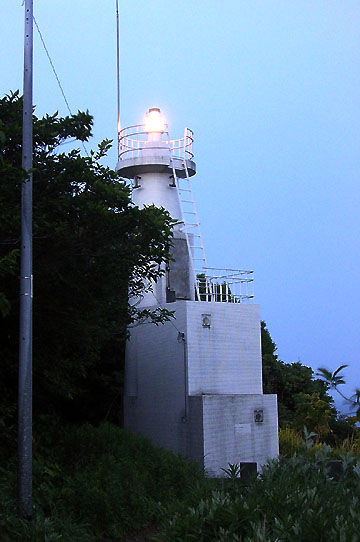 阿久根港倉津埼灯台