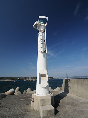 金田港東防波堤灯台