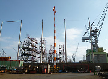 日通本牧ふとう導灯　前灯