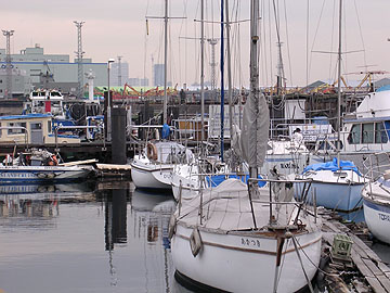 横浜貯木場防波堤灯台