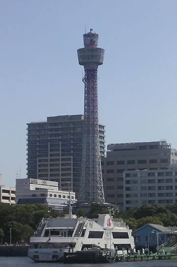 横浜本牧防波堤灯台