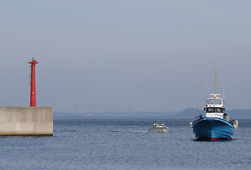 横須賀港走水物揚場防波堤灯台