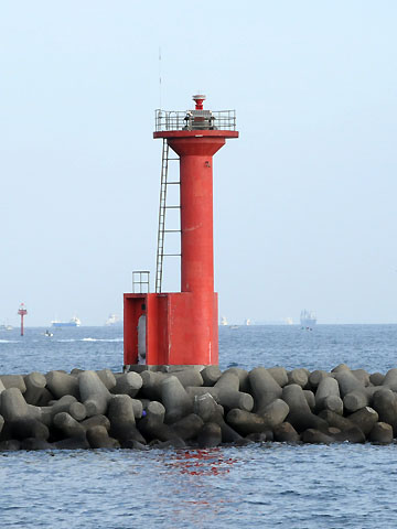 横須賀港西防波堤灯台