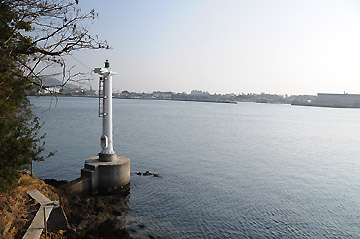 高知港御畳瀬灯台