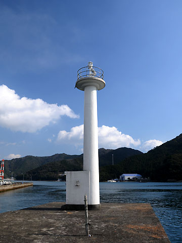 土佐須崎港浜町防波堤灯台