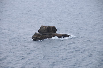 臼碆埼沖臼照射灯