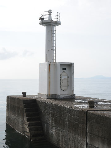 天草港赤崎防波堤灯台