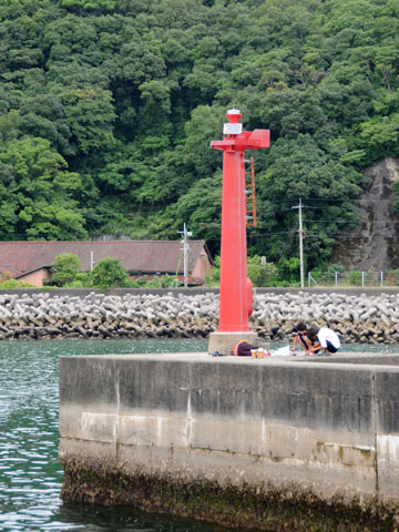 天草港魚貫城下防波堤灯台