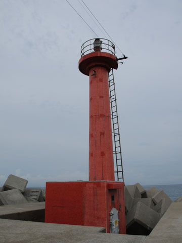天草港下田防波堤灯台