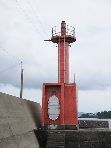 御領港1号防波堤灯台