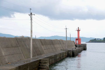 御領港1号防波堤灯台