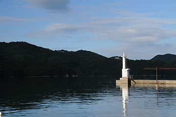 肥後大泊港防波堤灯台