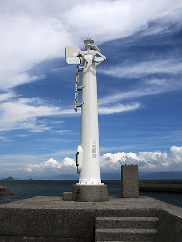 上天草港永目南防波堤灯台