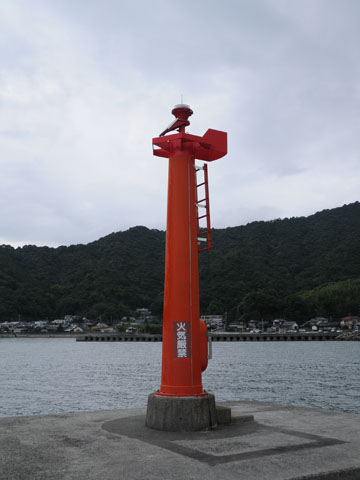 上天草港大道中園防波堤灯台